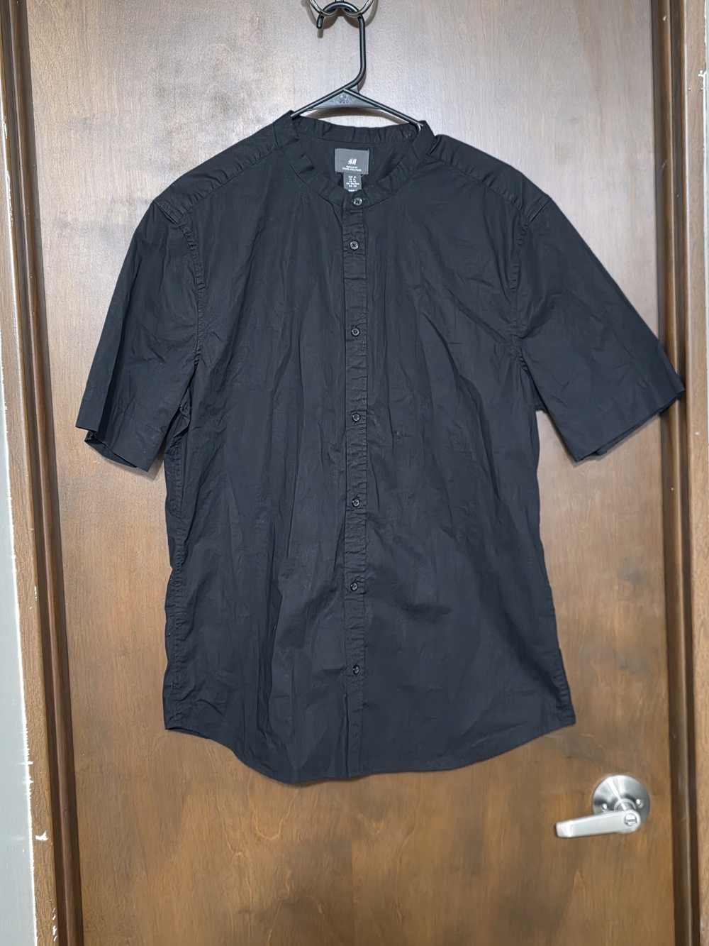 H&M Black Short-Sleeve Button-Down Mandarin Collar Shirt